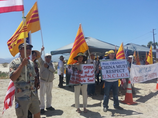 Người Việt ở Nam Cali biểu tình chống Tập Cận Bình Image009